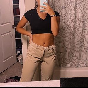 low-waisted kaki typed pants